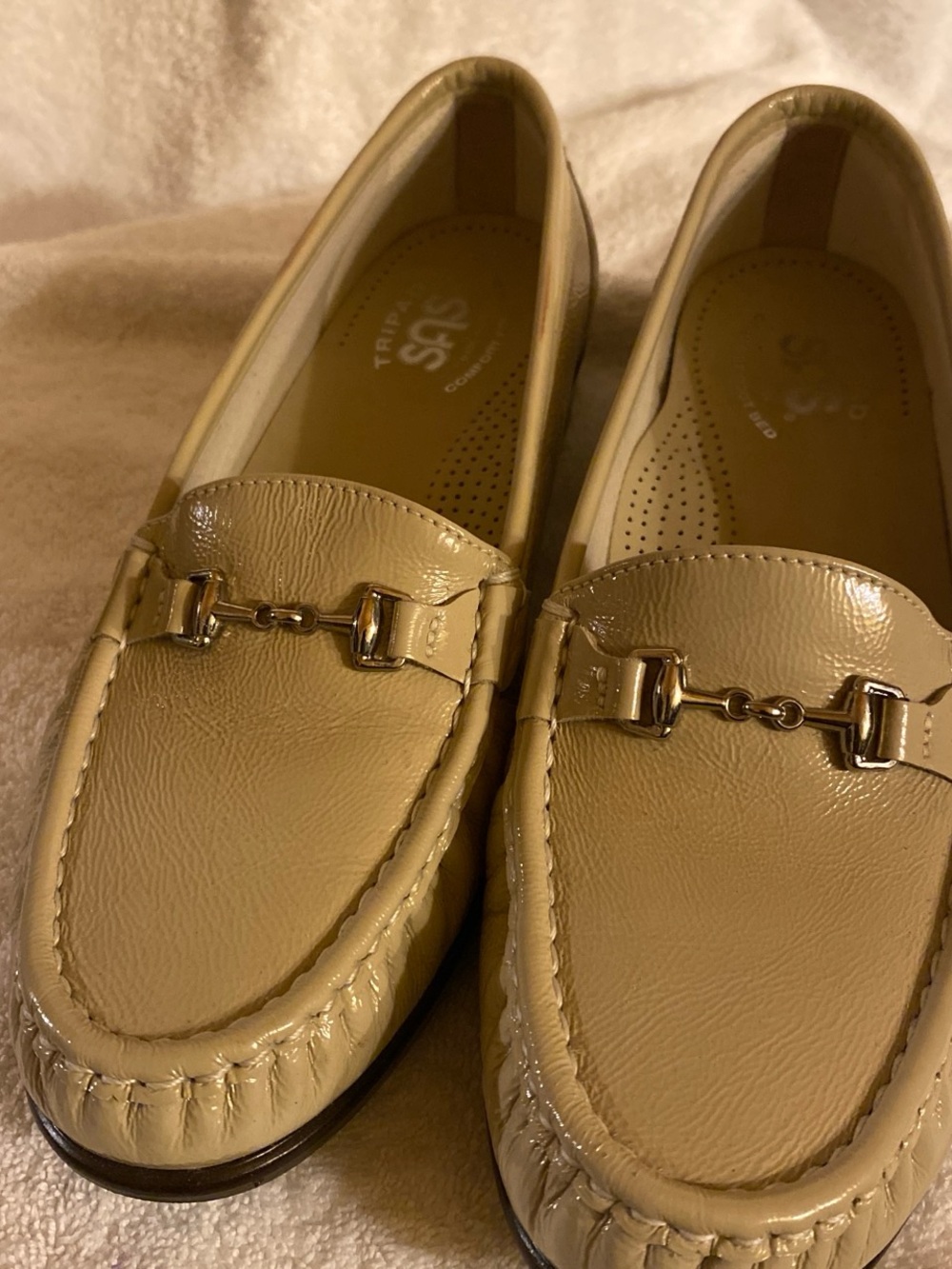 SAS Women's Beige Leather Bit-Accent Loafers